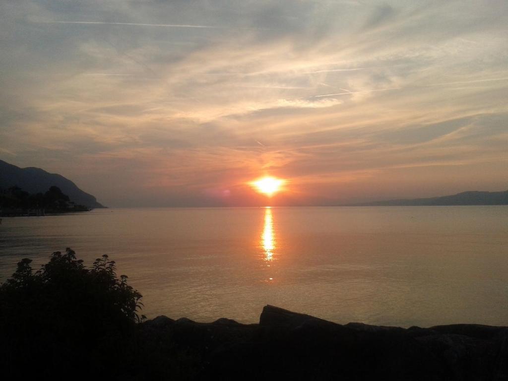 Le Lacustre 4Th Floor Port-Valais ภายนอก รูปภาพ