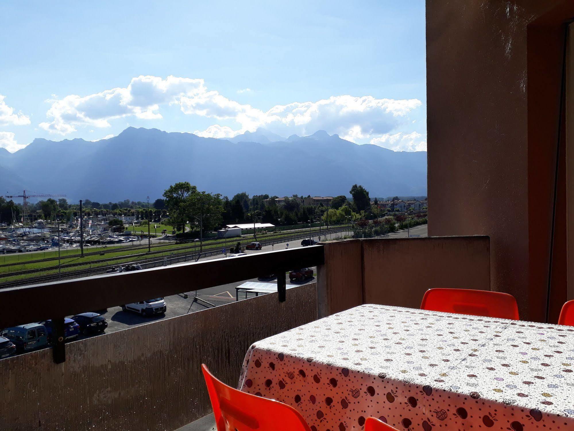 Le Lacustre 4Th Floor Port-Valais ภายนอก รูปภาพ